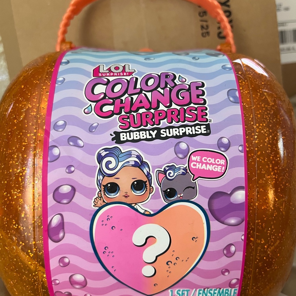 L.O.L. Surprise! Color Change Bubbly Surprise - Orange and Pink